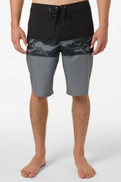 Performance^O'Neill Hyperfreak Heat Block 21" Boardshorts black camo