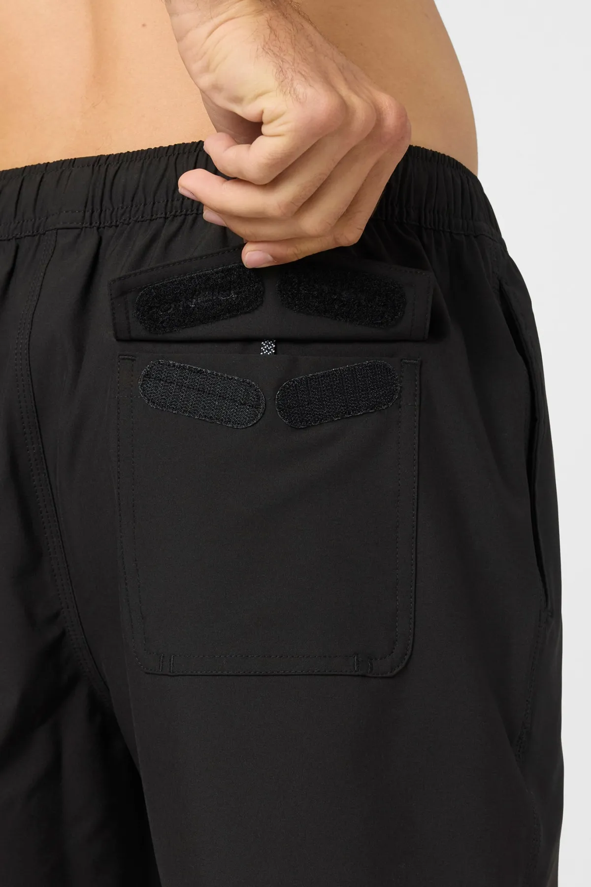 New Arrivals^O'Neill Lennox Hermosa Solid Volley 17" Swim Trunks black