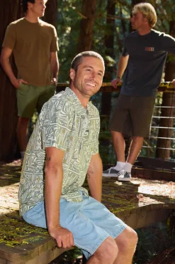 Shirts & Flannels^O'Neill Oasis Standard Woven Shirt Standard Fit Shirt - | sage