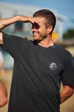 Tees & Tanks^O'Neill O'Riginals Circle Surfer Tee Relaxed Fit Tee - | phantom