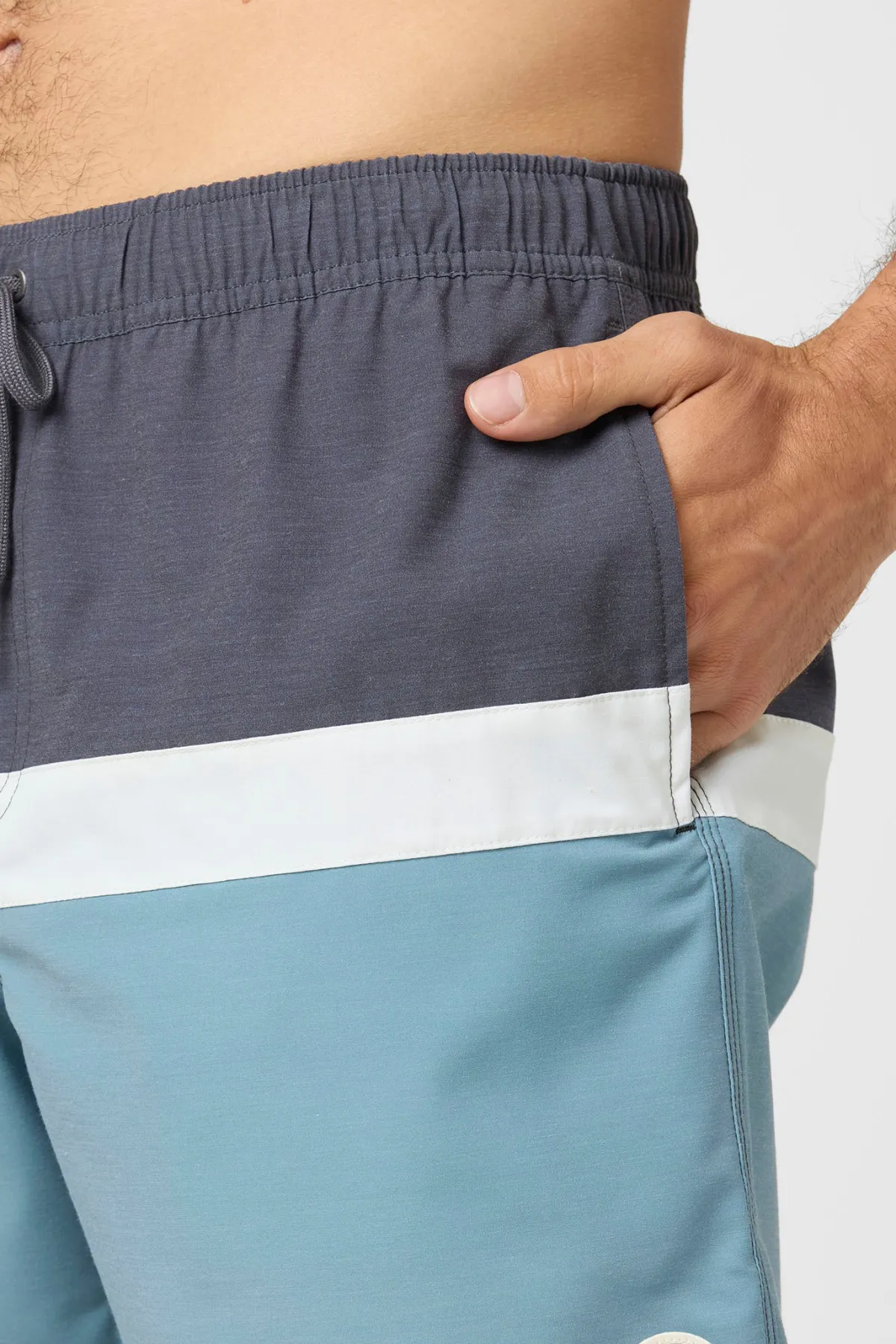 Short Length^O'Neill O'Riginals Horizon Volley 16" Swim Trunks stormy sea