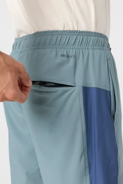 Shorts^O'Neill Perform Light Tech Panel Lined Elastic Waist 17