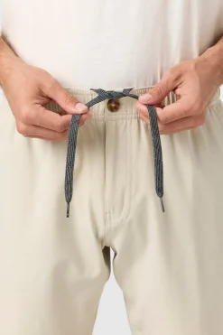 Shorts^O'Neill Reserve Light Check Scallop Elastic Waist 18