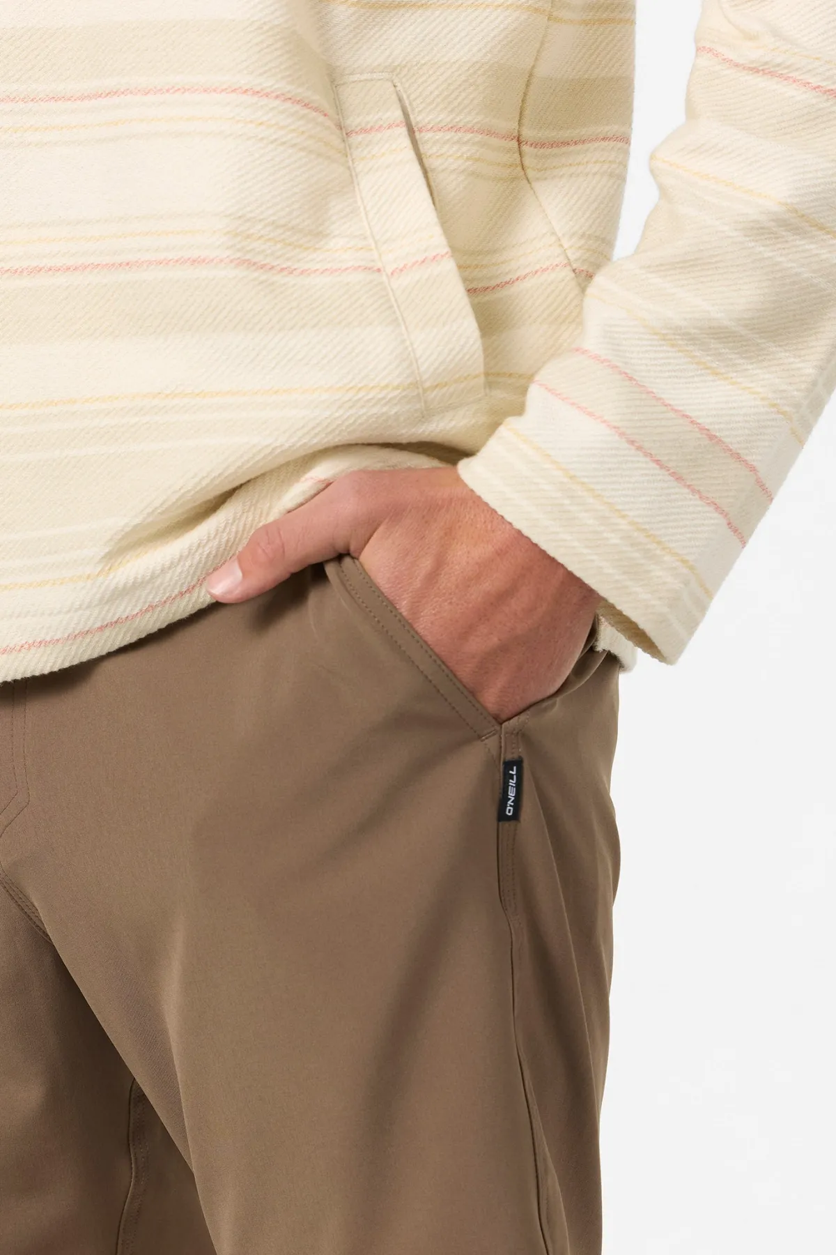 Shorts^O'Neill Reserve Solid 17" Hybrid Shorts - | chocolate chip