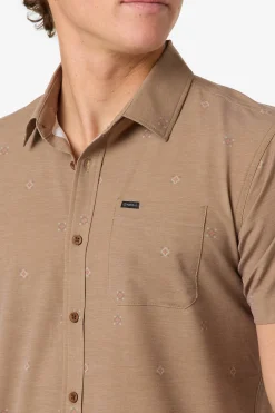Shirts & Flannels^O'Neill TRVLR UPF Traverse Standard Fit Shirt dark khaki