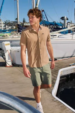 Shirts & Flannels^O'Neill TRVLR UPF Traverse Standard Fit Shirt dark khaki