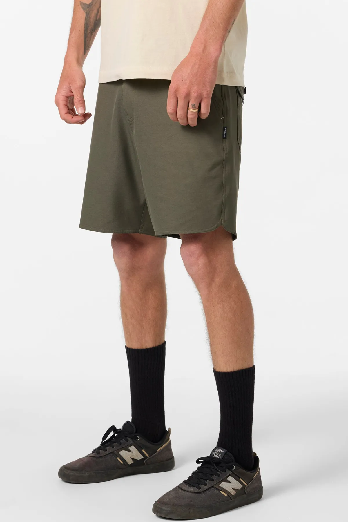 Shorts^O'Neill Utility Scallop Hybrid 18" Hybrid Shorts - | army
